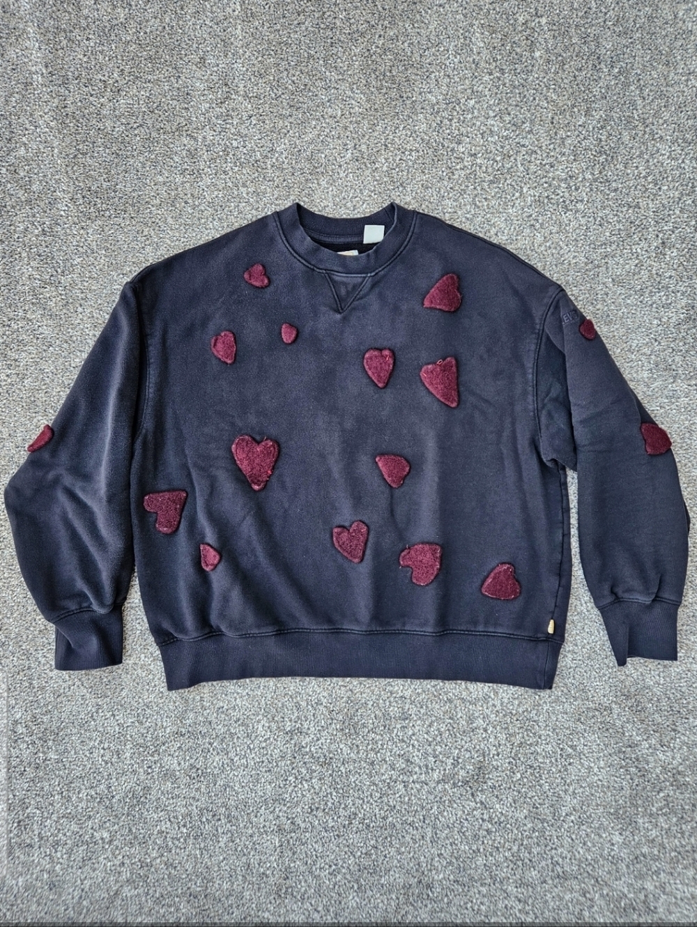 Levi’s Gold Tab Relaxed Fit Crewneck Hearts Sweatshirt Womens Size Small CUSTOM
